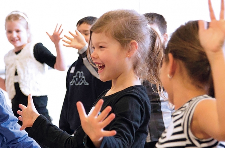 'Eén twee in de maat', kinderen aan het bewegen. Foto dansinschool.nl