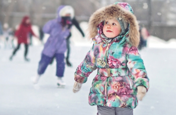 Schaatsend meisje. Afbeelding Shutterstock