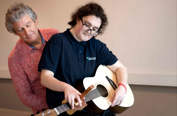 2024 juli Docent en instrument beeld JJockel